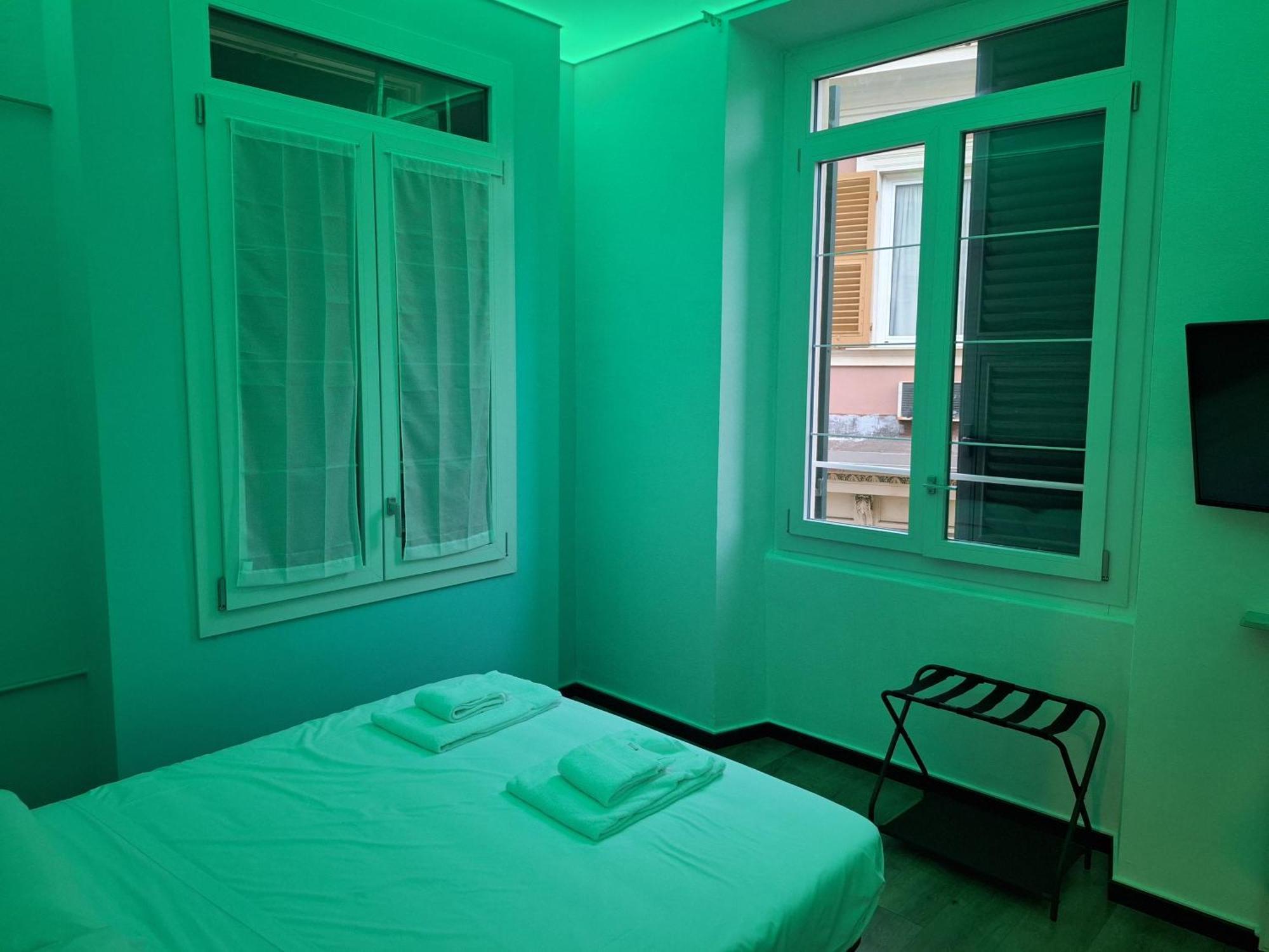Galia Roomsself Check In H24 *