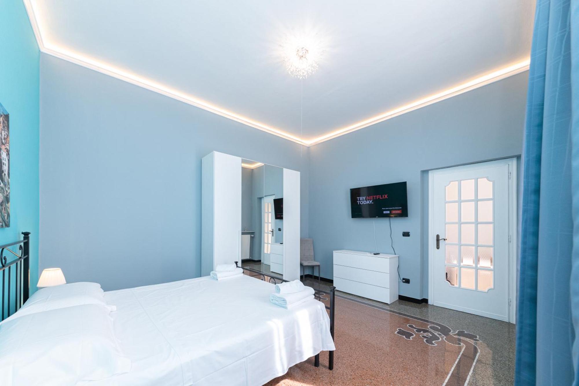 Galia Roomsself Check In H24 Gasthof Genua
