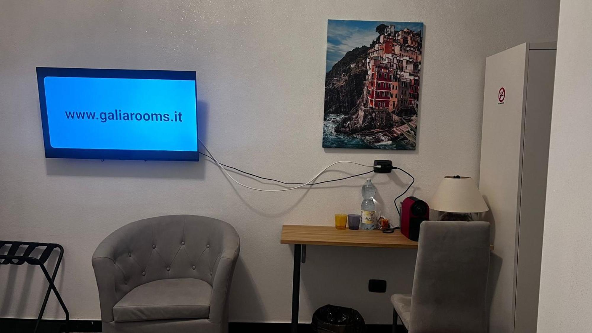 Galia Roomsself Check In H24 Gasthof Genua