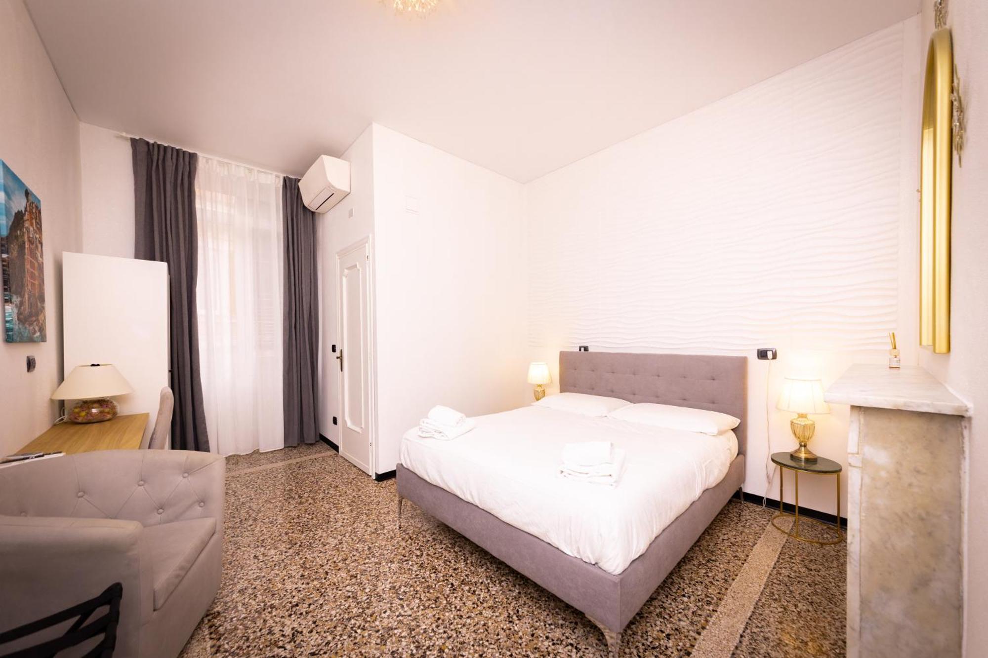 Galia Roomsself Check In H24 Gasthof *