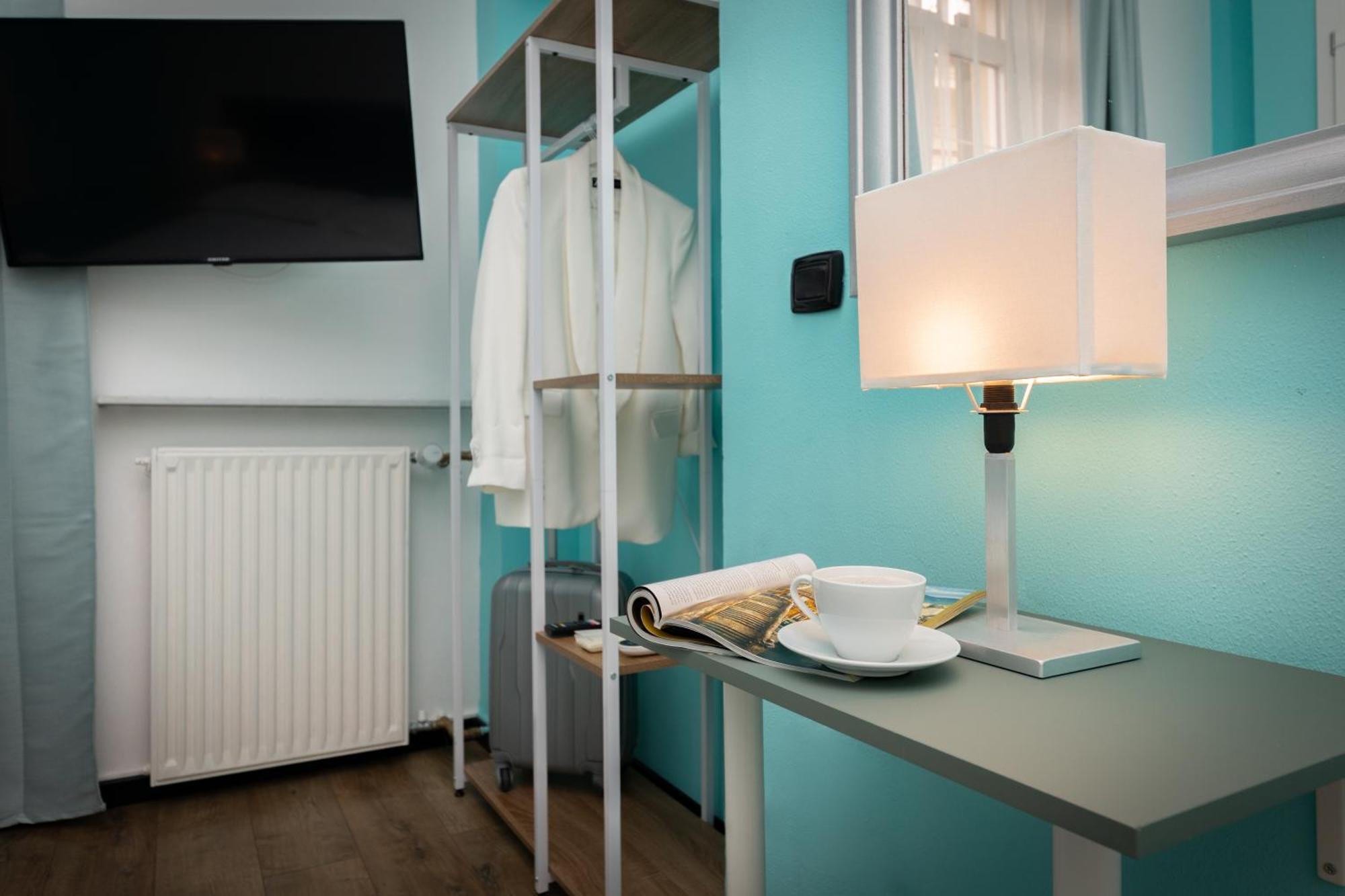 Galia Roomsself Check In H24 *